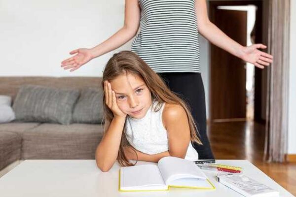 Как реагировать на ложь ребенка и помочь ему научиться говорить правду