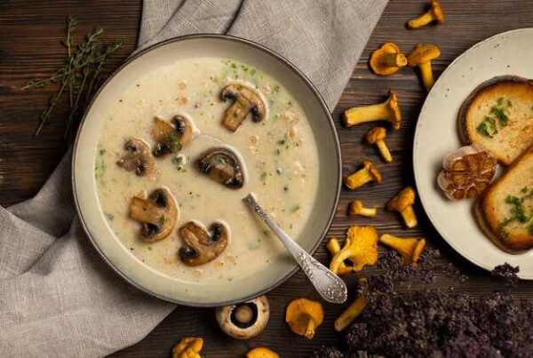 Как пошагово приготовить вкусный суп из сушеных белых грибов в домашних условиях