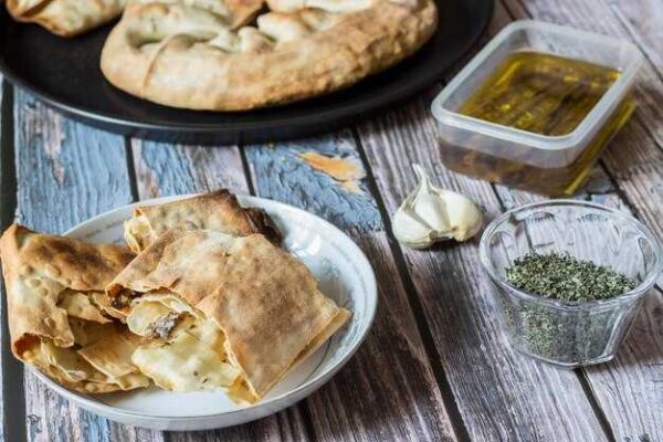 Рецепт домашних хычинов с картошкой и сыром как приготовить быстро и просто